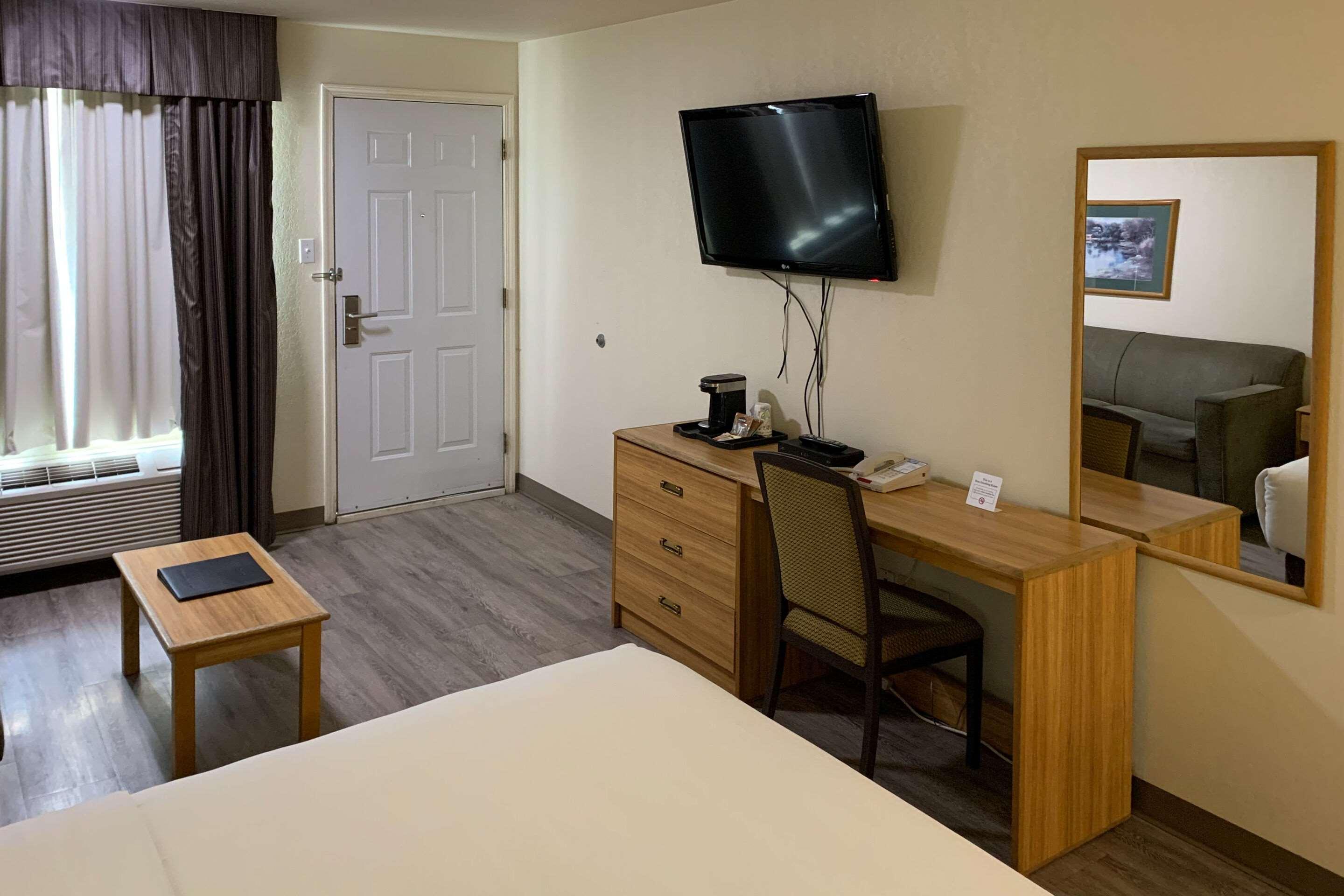 Rodeway Inn Kingston Springs エクステリア 写真